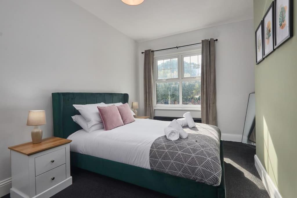 Cosy 3-Bedroom House In Seaham - Street Parking Экстерьер фото