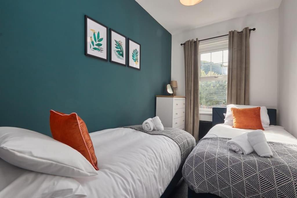 Cosy 3-Bedroom House In Seaham - Street Parking Экстерьер фото