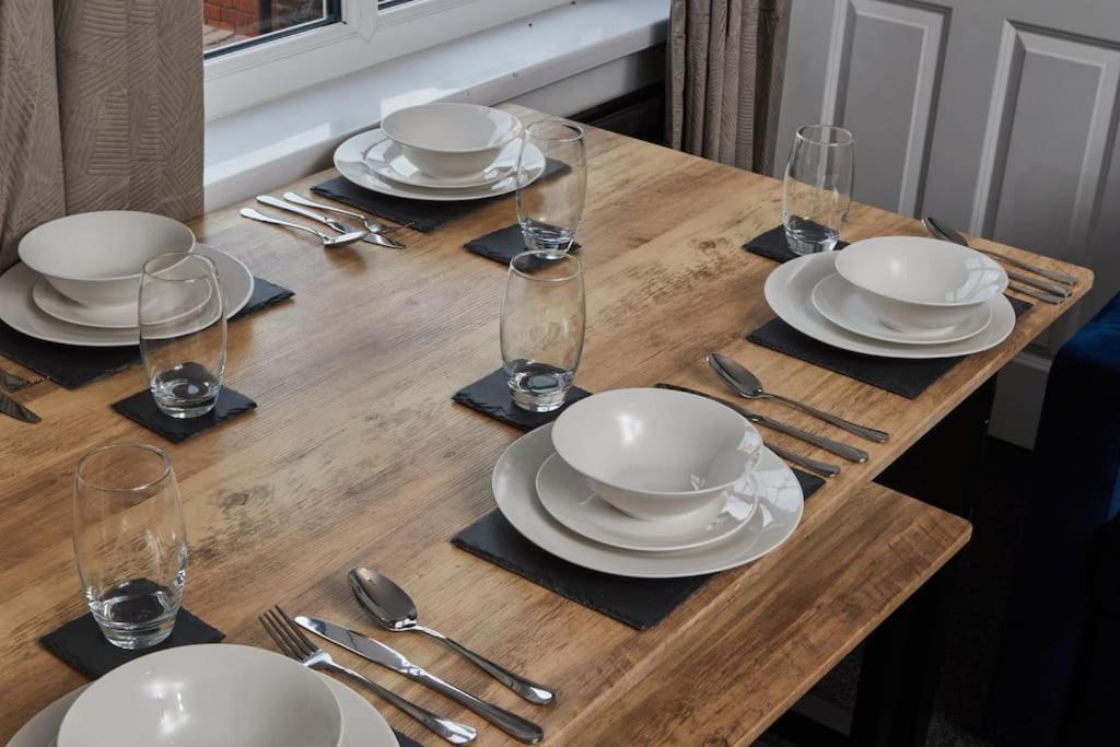 Cosy 3-Bedroom House In Seaham - Street Parking Экстерьер фото